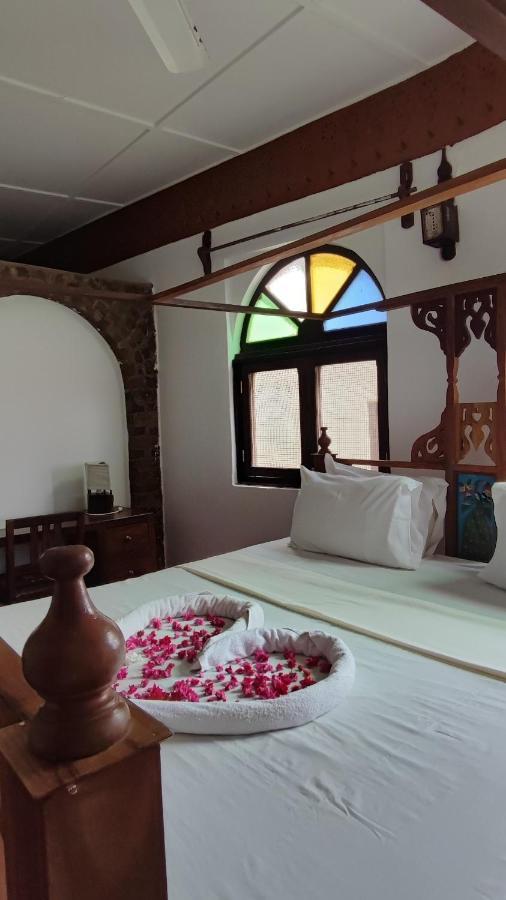 Warere Town House By Zanzibar Gem Hotel Exterior photo