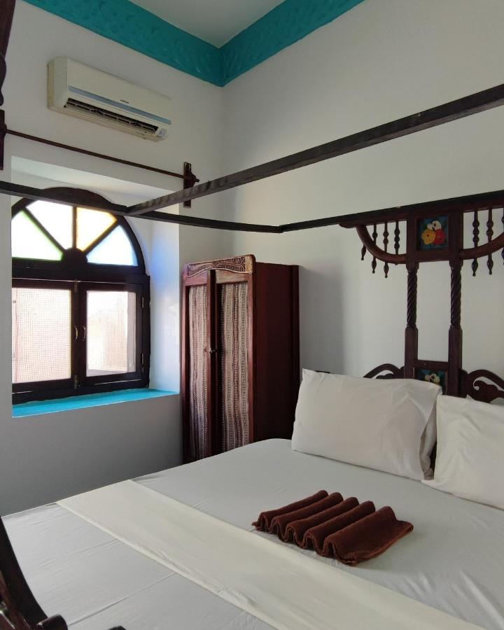Warere Town House By Zanzibar Gem Hotel Exterior photo
