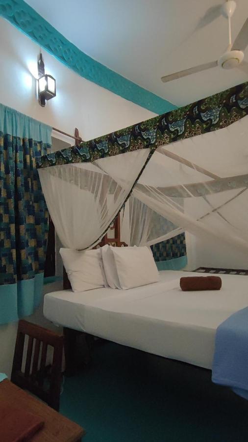 Warere Town House By Zanzibar Gem Hotel Exterior photo